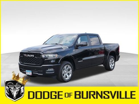 Used 2025 RAM 1500 Big Horn AWD/4WD image 3