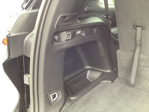 Used 2024 Jeep Grand Cherokee L Limited w/ Luxury Tech Group II image 35