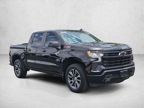 Used 2024 Chevrolet Silverado 1500 RST AWD/4WD image 3