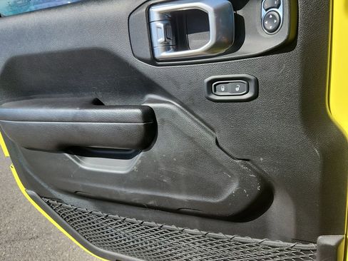 Used 2022 Jeep Wrangler Unlimited Sport AWD/4WD image 8