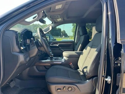 Used 2026 Chevrolet Silverado 1500 LT AWD/4WD image 7