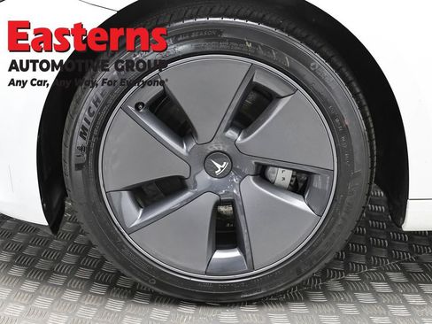 Used 2023 Tesla Model 3 Standard Range image 29