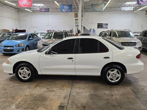 Used 2002 Chevrolet Cavalier Sedan FWD image 17