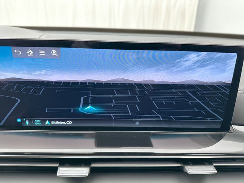 Certified 2025 Genesis GV80 2.5T Standard image 18