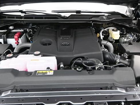 New 2026 Toyota Tundra Platinum AWD/4WD image 18