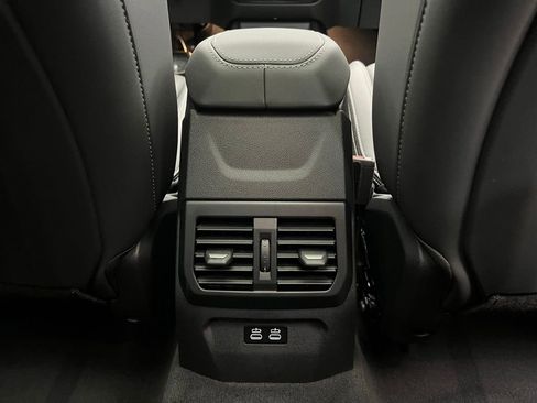 Used 2025 BMW M235i xDrive M235i xDrive w/ Premium Package image 10