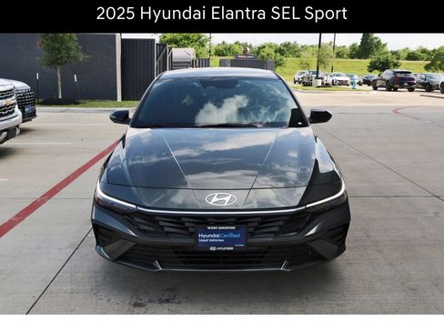 Certified 2025 Hyundai Elantra Sport FWD image 2