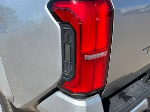 Used 2024 Toyota Tacoma Limited w/ Limited Package (LT) AWD/4WD image 13