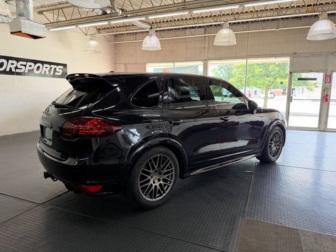 Used 2014 Porsche Cayenne GTS AWD/4WD image 10