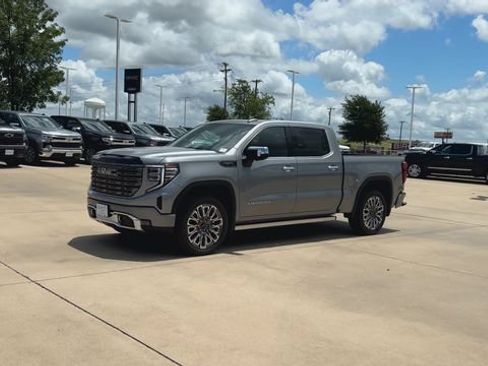 New 2026 GMC Sierra 1500 Denali Ultimate AWD/4WD image 4