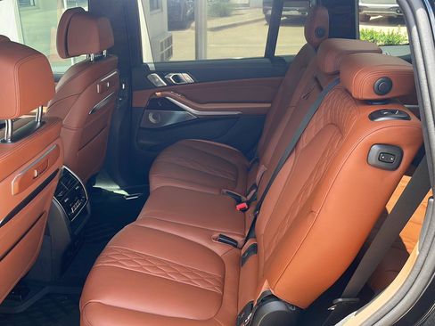 Used 2024 BMW X7 M60i w/ Executive Package AWD/4WD image 8