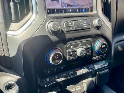 Used 2022 Chevrolet Silverado 2500 LTZ w/ LTZ Texas Edition AWD/4WD image 14