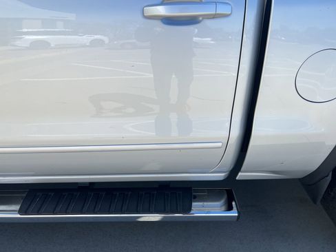 Used 2015 GMC Sierra 1500 SLE w/ SLE Value Package image 3