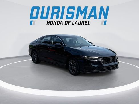 Used 2023 Honda Accord EX image 2