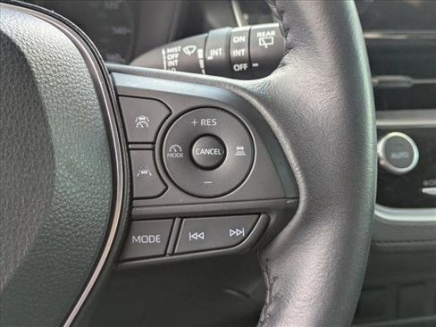 Used 2023 Toyota Corolla Cross AWD Hybrid image 12