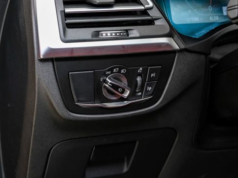 Used 2025 BMW X4 xDrive30i image 32