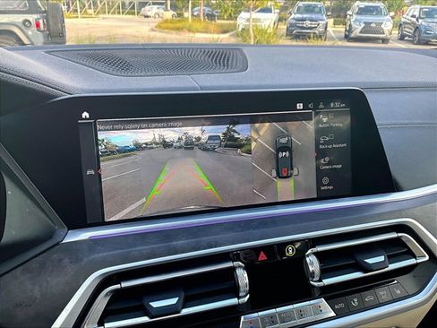 Used 2022 BMW X5 xDrive40i w/ Premium Package image 22