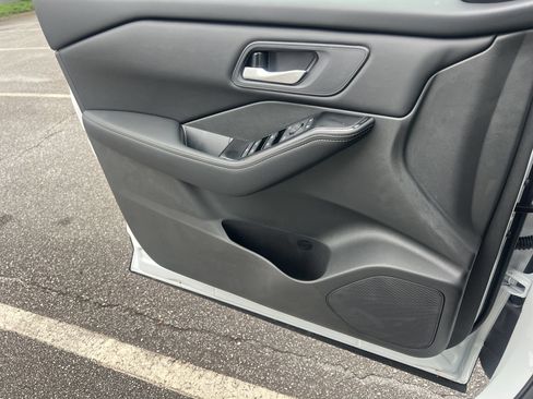 New 2026 Nissan Rogue SV FWD image 13