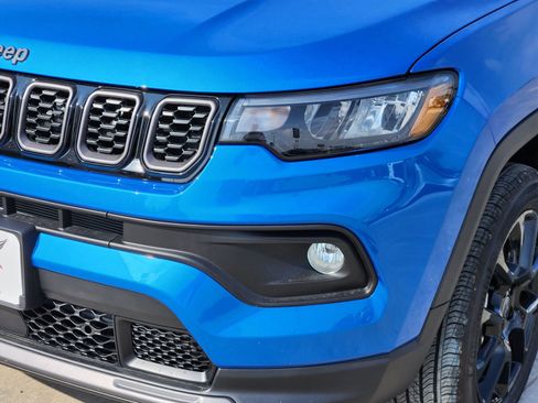 New 2026 Jeep Compass Latitude AWD/4WD image 9