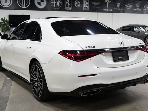 Used 2023 Mercedes-Benz S 580 4MATIC Sedan image 3