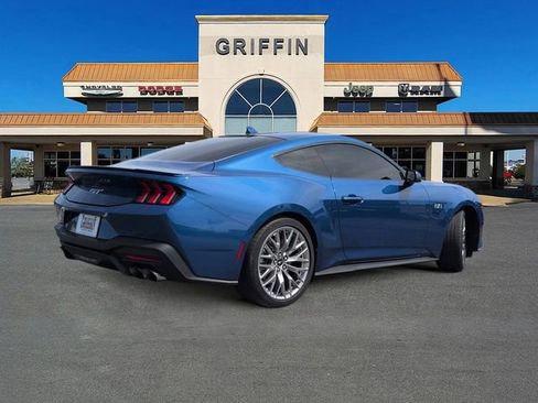 Used 2024 Ford Mustang GT Premium image 4