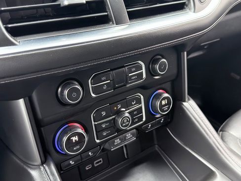 Used 2022 Chevrolet Tahoe LT w/ LT Signature Plus Package image 9