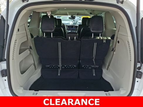 Used 2024 Chrysler Pacifica Touring-L FWD image 29
