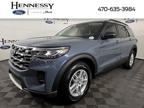 Used 2026 Ford Explorer Active RWD image 1