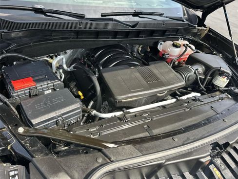 Used 2024 Chevrolet Tahoe Premier image 9