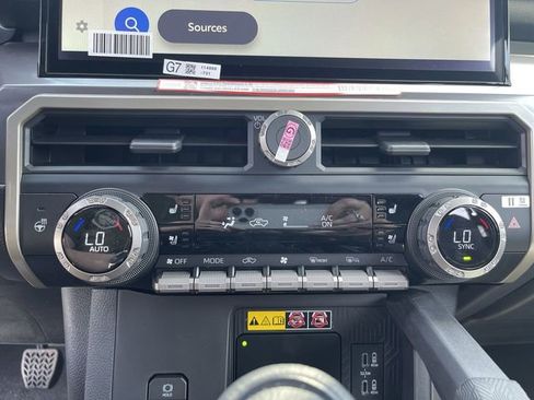 New 2026 Toyota Tacoma TRD Off-Road AWD/4WD image 19