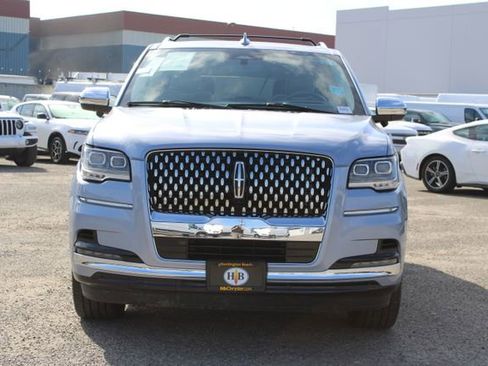 Used 2024 Lincoln Navigator Black Label AWD/4WD image 2