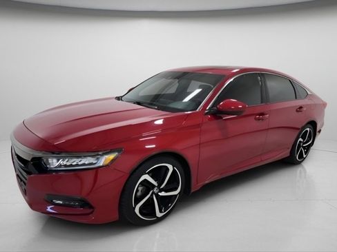 Used 2018 Honda Accord Sport image 9