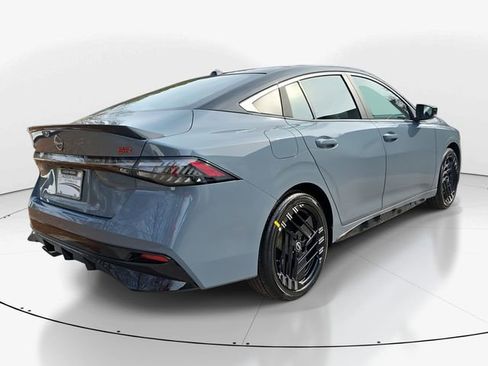 New 2026 Nissan Sentra SR w/ SR Premium Package FWD image 8