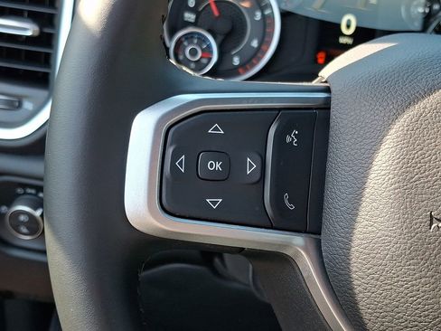 Used 2024 RAM 2500 Big Horn w/ Towing Technology Group AWD/4WD image 21