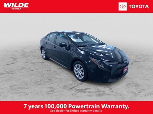 Certified 2022 Toyota Corolla LE FWD image 3
