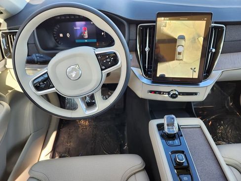 New 2026 Volvo XC90 T8 Ultra w/ Protection Package Premier AWD/4WD image 3