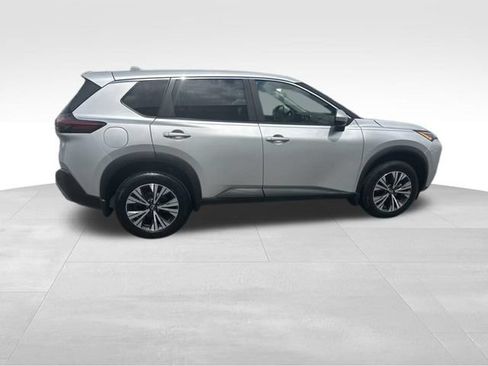 Used 2023 Nissan Rogue SV AWD/4WD image 9