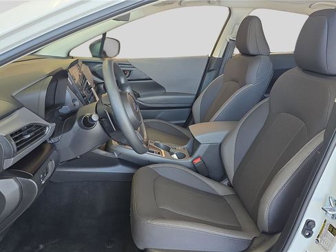 Used 2025 Subaru Crosstrek 2.0i Premium image 10