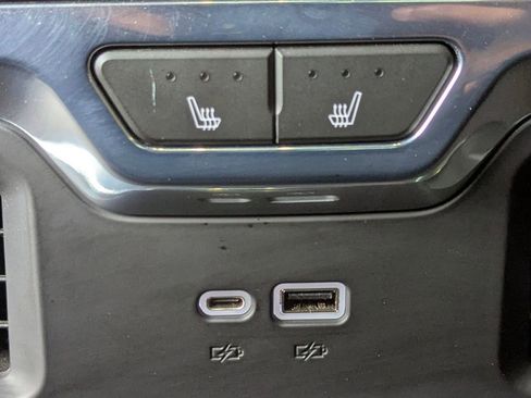 Used 2022 Chevrolet Silverado 1500 High Country w/ Z71 Off-Road Package image 24