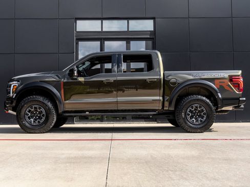 Used 2025 Ford F150 Raptor w/ Equipment Group 803A Raptor R AWD/4WD image 9
