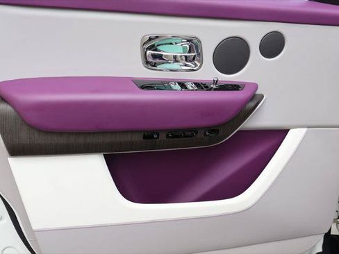 Certified 2024 Rolls-Royce Cullinan AWD/4WD image 28