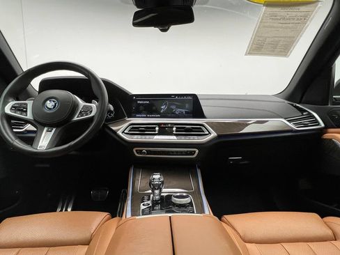 Used 2022 BMW X5 xDrive45e w/ M Sport Package AWD/4WD image 10