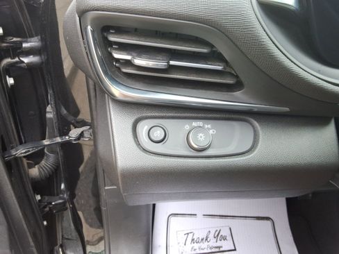 Used 2024 Buick Envista Preferred w/ Convenience I Package FWD image 20