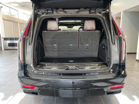 Used 2021 Cadillac Escalade Sport Platinum image 43