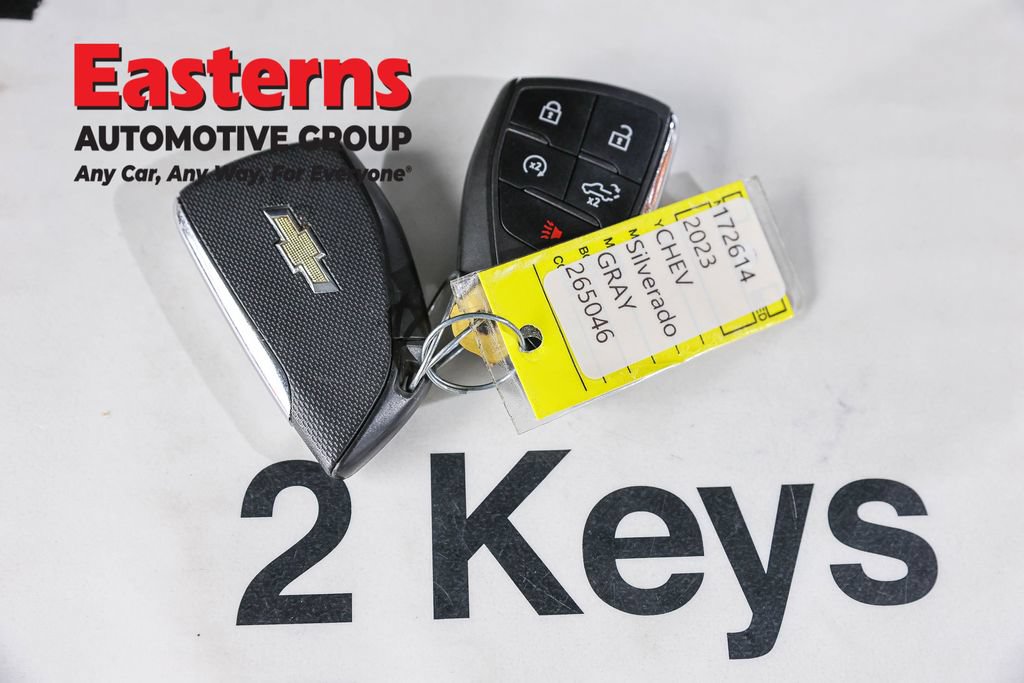 Used 2023 Chevrolet Silverado 1500 LT AWD/4WD image 28