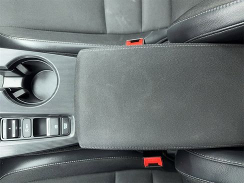 Used 2023 Honda Civic Sport image 32