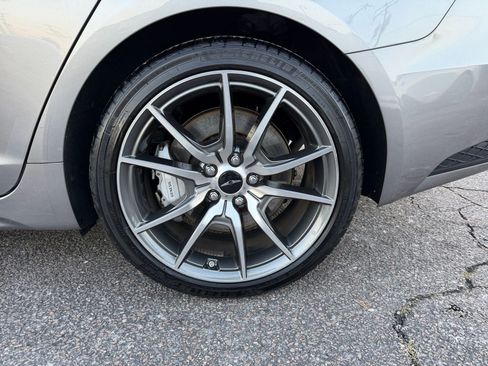 Used 2025 Genesis G70 2.5T image 31