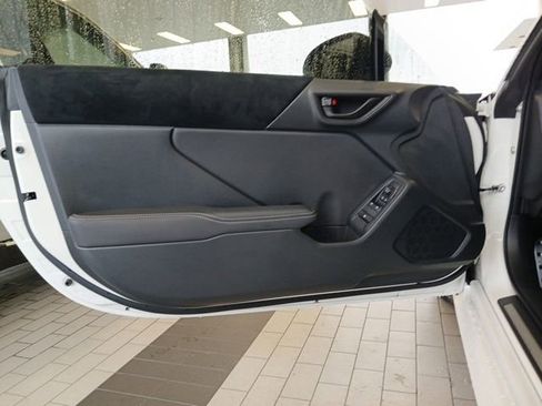 Used 2024 Toyota GR86 Premium RWD image 17