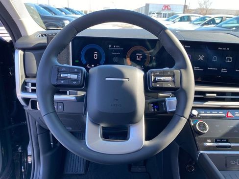 New 2026 Hyundai Santa Fe SE image 11