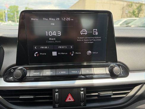 Used 2024 Kia Forte LXS w/ LXS Technology Package FWD image 15